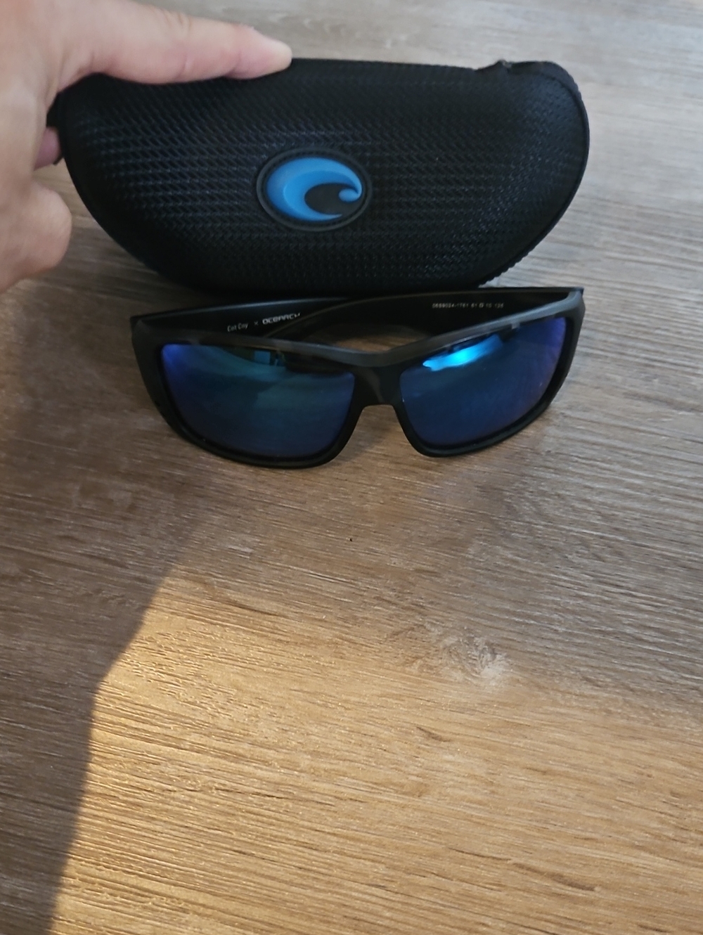 Costa Cat Coy Sunglassea With Case